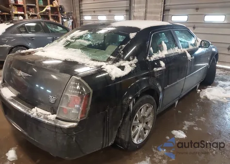 2007 Chrysler 300C z USA, uszkodzony, nr VIN 2C3LA63H97H881516